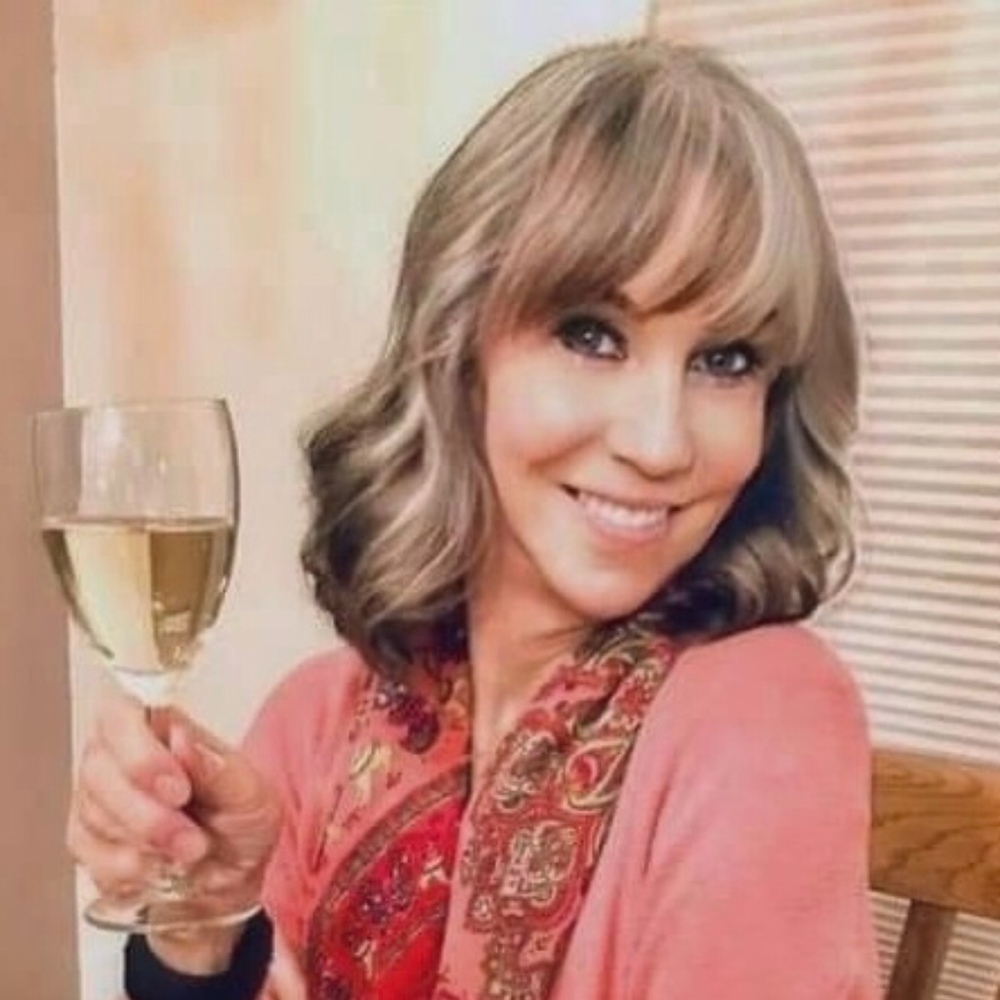 Meet your Posher, Rebecca